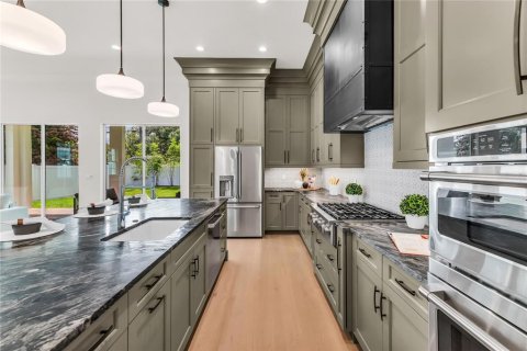 Villa ou maison à vendre à Orlando, Floride: 5 chambres, 315.12 m2 № 2405244 - photo 13