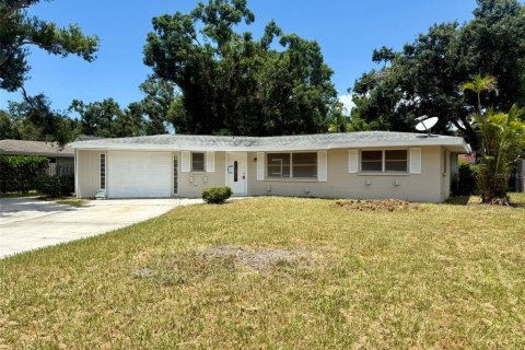 House in Sarasota, Florida 2 bedrooms, 129.6 sq.m. № 1876306 - photo 3