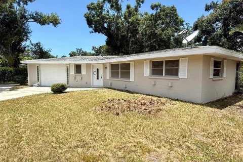 House in Sarasota, Florida 2 bedrooms, 129.6 sq.m. № 1876306 - photo 4