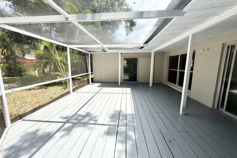 House in Sarasota, Florida 2 bedrooms, 129.6 sq.m. № 1876306 - photo 13