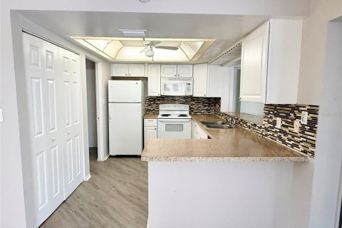 House in Sarasota, Florida 2 bedrooms, 129.6 sq.m. № 1876306 - photo 22