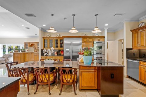 House in Pinecrest, Florida 7 bedrooms, 475.1 sq.m. № 2018391 - photo 24