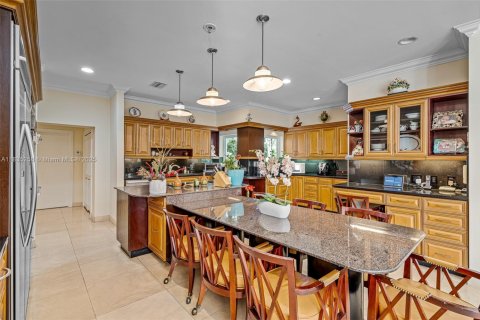 House in Pinecrest, Florida 7 bedrooms, 475.1 sq.m. № 2018391 - photo 26