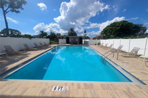 Copropriété à louer à Tampa, Floride: 2 chambres, 123.37 m2 № 2386407 - photo 18