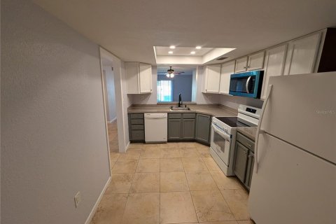 Copropriété à louer à Tampa, Floride: 2 chambres, 123.37 m2 № 2386407 - photo 6