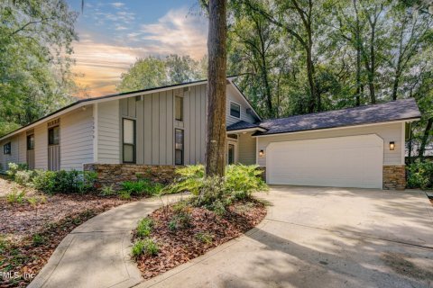 House in Jacksonville, Florida 4 bedrooms, 315.5 sq.m. № 772392 - photo 1