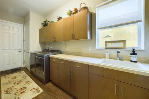 Casa en venta en Port St. Lucie, Florida, 3 dormitorios, 305.83 m2 № 1863113 - foto 21