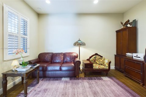 Casa en venta en Port St. Lucie, Florida, 3 dormitorios, 305.83 m2 № 1863113 - foto 2