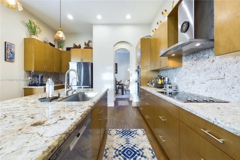 Casa en venta en Port St. Lucie, Florida, 3 dormitorios, 305.83 m2 № 1863113 - foto 30