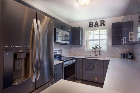 Condo in Davie, Florida, 2 bedrooms  № 2056413 - photo 7