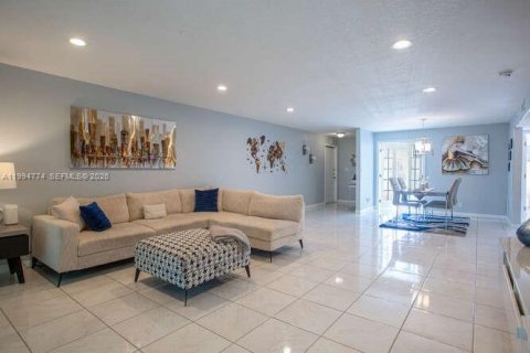 Condo in Davie, Florida, 2 bedrooms  № 2056413 - photo 4