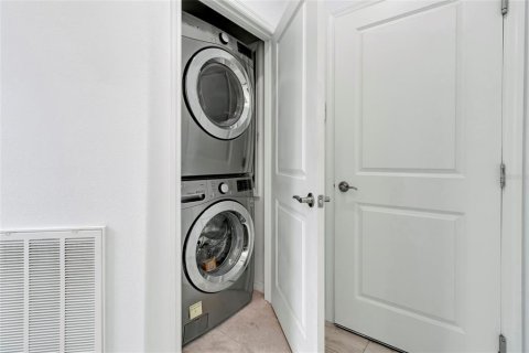 Villa ou maison à vendre à Groveland, Floride: 2 chambres, 121.24 m2 № 2295090 - photo 27