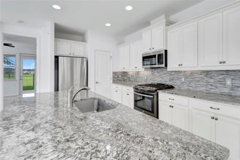 Villa ou maison à vendre à Groveland, Floride: 2 chambres, 121.24 m2 № 2295090 - photo 16
