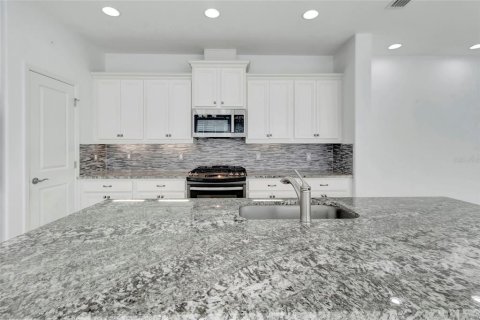 Villa ou maison à vendre à Groveland, Floride: 2 chambres, 121.24 m2 № 2295090 - photo 15