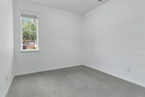 Villa ou maison à vendre à Groveland, Floride: 2 chambres, 121.24 m2 № 2295090 - photo 30