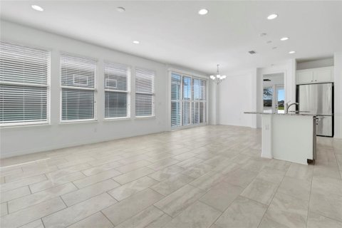 Villa ou maison à vendre à Groveland, Floride: 2 chambres, 121.24 m2 № 2295090 - photo 8
