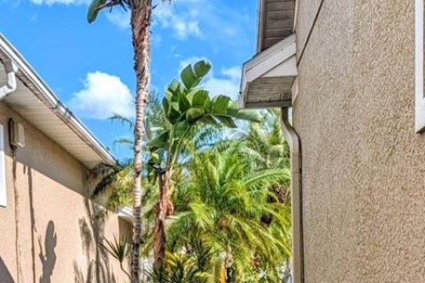 Villa ou maison à vendre à New Port Richey, Floride: 3 chambres, 177.81 m2 № 2142961 - photo 7