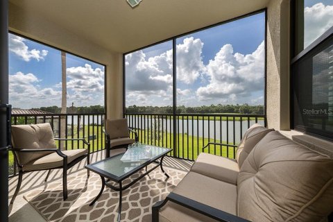 Copropriété à louer à Lakewood Ranch, Floride: 2 chambres, 102.56 m2 № 2107045 - photo 2