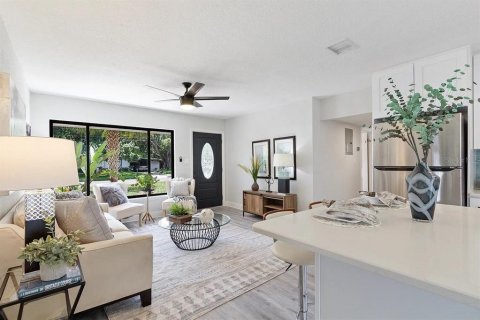 Casa en alquiler en Tampa, Florida, 3 dormitorios, 127.46 m2 № 2224809 - foto 3