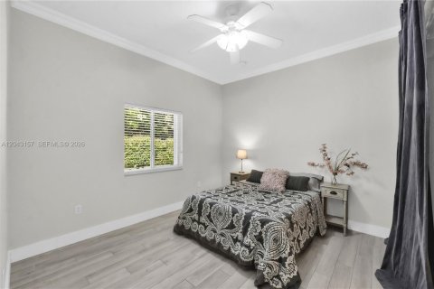 House in Plantation, Florida 4 bedrooms, 183.67 sq.m. № 2189987 - photo 15