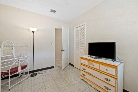 Купить виллу или дом в Холливуд, Флорида 3 спальни, 103.4м2, № 1964704 - фото 20