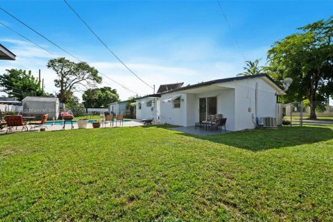 Купить виллу или дом в Холливуд, Флорида 3 спальни, 103.4м2, № 1964704 - фото 6