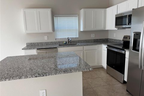 Villa ou maison à louer à Bradenton, Floride: 3 chambres, 120.96 m2 № 1780650 - photo 15