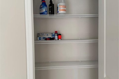 Снять в аренду виллу или дом в Брейдентон, Флорида 1 комната, 120.96м2, № 1780650 - фото 18
