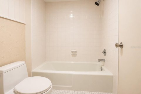 Copropriété à vendre à Longboat Key, Floride: 2 chambres, 176.14 m2 № 2167310 - photo 11