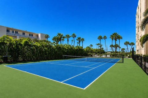 Copropriété à vendre à Longboat Key, Floride: 2 chambres, 176.14 m2 № 2167310 - photo 16