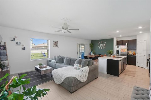 Casa en venta en Land O' Lakes, Florida, 4 dormitorios, 173.73 m2 № 2111418 - foto 5