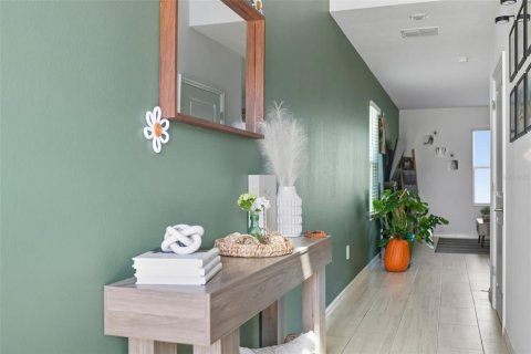Casa en venta en Land O' Lakes, Florida, 4 dormitorios, 173.73 m2 № 2111418 - foto 2
