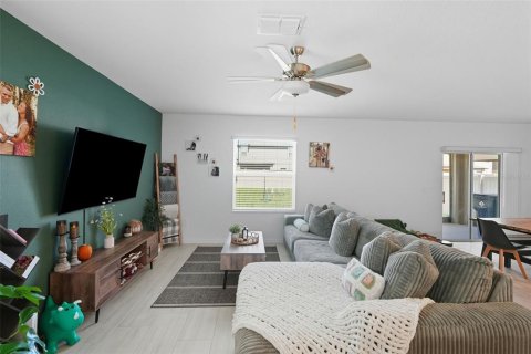 Casa en venta en Land O' Lakes, Florida, 4 dormitorios, 173.73 m2 № 2111418 - foto 6
