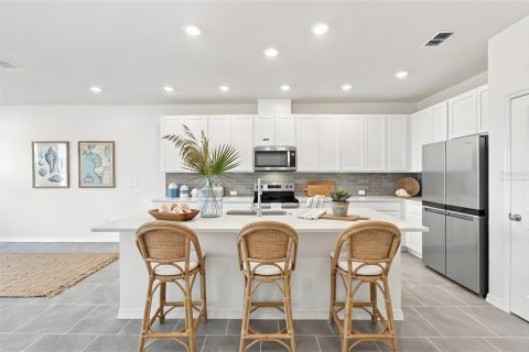 Townhouse in Apollo Beach, Florida 3 bedrooms, 164.62 sq.m. № 2132418 - photo 23