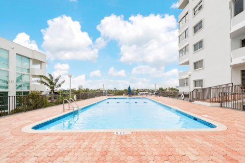 Condominio en venta en Fort Lauderdale, Florida, 2 dormitorios, 130.25 m2 № 1727309 - foto 26