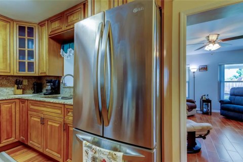 Купить виллу или дом в Сент-Питерсберг, Флорида 6 комнат, 127.65м2, № 1675207 - фото 16