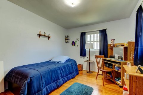 Купить виллу или дом в Сент-Питерсберг, Флорида 6 комнат, 127.65м2, № 1675207 - фото 25