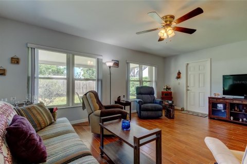 Купить виллу или дом в Сент-Питерсберг, Флорида 6 комнат, 127.65м2, № 1675207 - фото 29