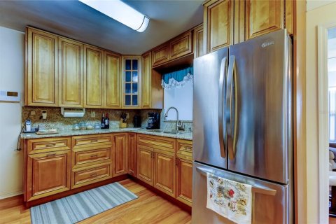 Купить виллу или дом в Сент-Питерсберг, Флорида 6 комнат, 127.65м2, № 1675207 - фото 17