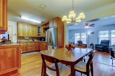 Купить виллу или дом в Сент-Питерсберг, Флорида 6 комнат, 127.65м2, № 1675207 - фото 10