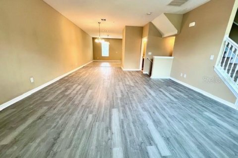 Adosado en alquiler en Lake Mary, Florida, 3 dormitorios, 205.69 m2 № 1909158 - foto 4