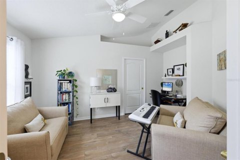 House in North Port, Florida 3 bedrooms, 137.22 sq.m. № 2155781 - photo 23