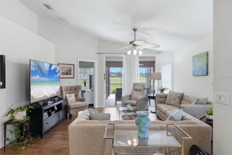 House in North Port, Florida 3 bedrooms, 137.22 sq.m. № 2155781 - photo 5