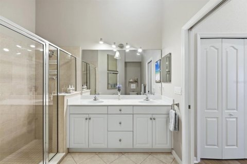 House in North Port, Florida 3 bedrooms, 137.22 sq.m. № 2155781 - photo 21