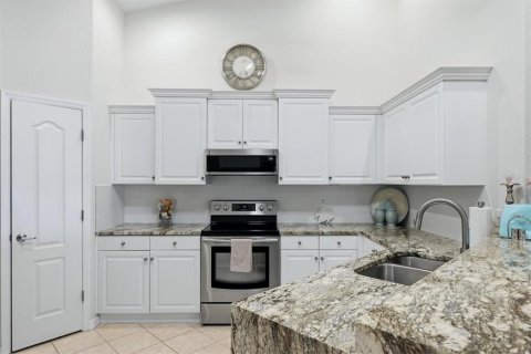 House in North Port, Florida 3 bedrooms, 137.22 sq.m. № 2155781 - photo 10