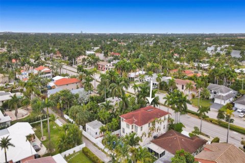 Casa en venta en Hollywood, Florida, 4 dormitorios, 303.79 m2 № 2053580 - foto 9