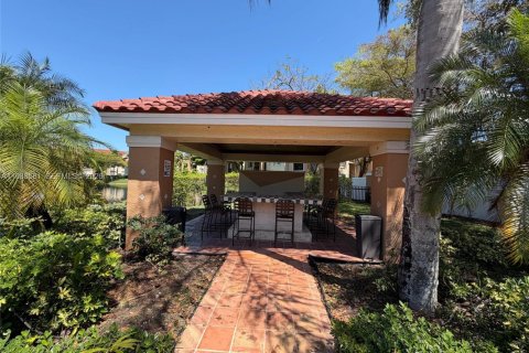 Condo in Miramar, Florida, 2 bedrooms  № 2050690 - photo 24