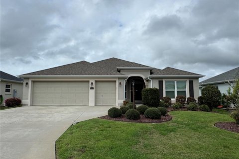Casa en The Villages, Florida 2 dormitorios, 174.66 m2 № 2114035