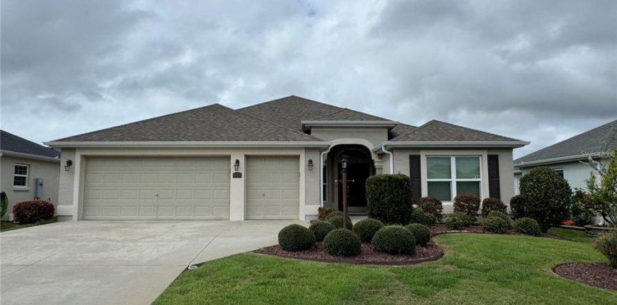 Villa ou maison à The Villages, Floride 2 chambres, 174.66 m2 № 2114035