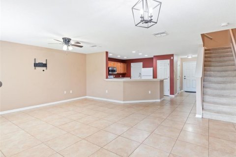Townhouse in Tampa, Florida 2 bedrooms, 126.72 sq.m. № 1870856 - photo 6